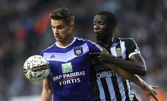 在利雅得胜 在利雅得胜