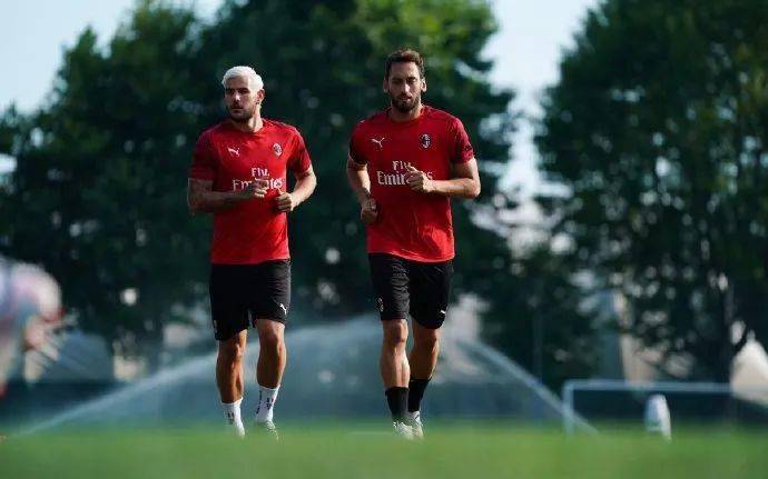 挥的同时 挥的同时