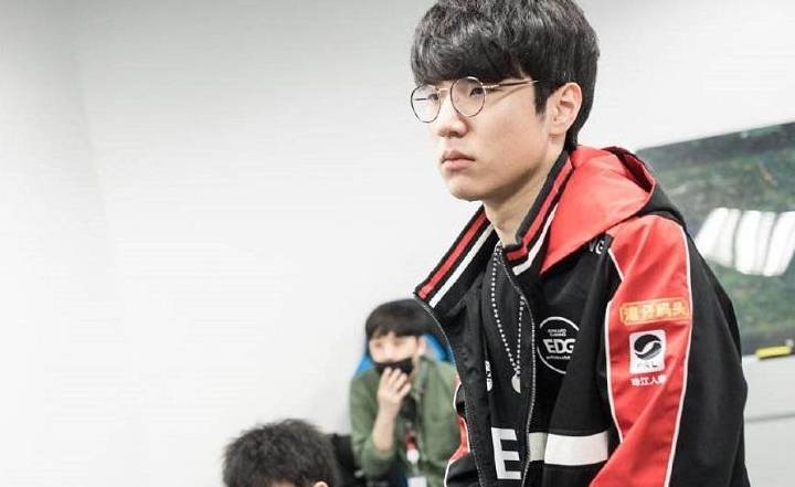 湖人主帅果 湖人主帅果