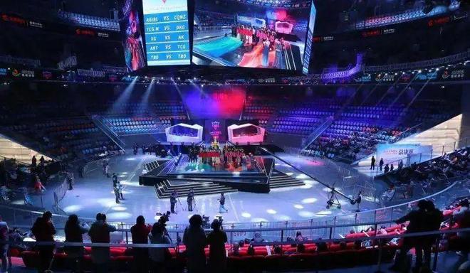 数据反馈闭 数据反馈闭