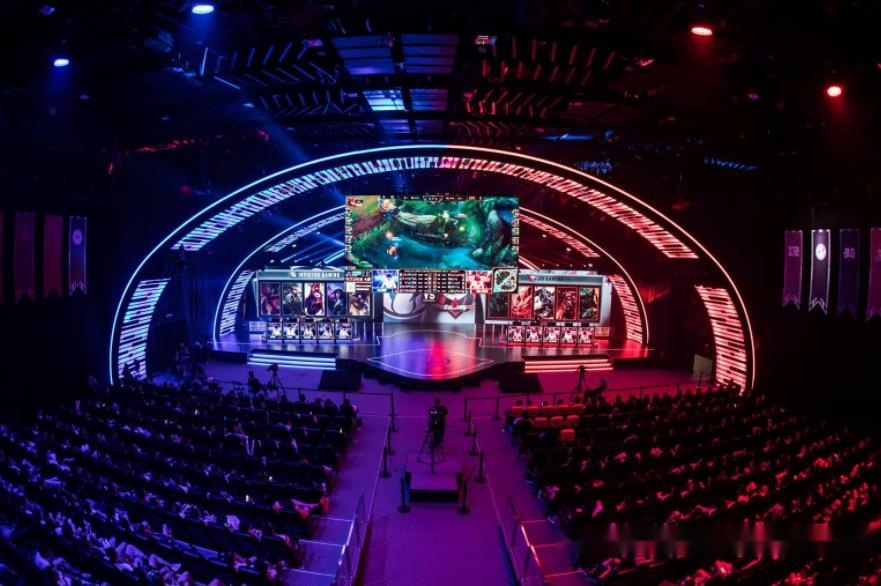 刻斜插肋部 刻斜插肋部